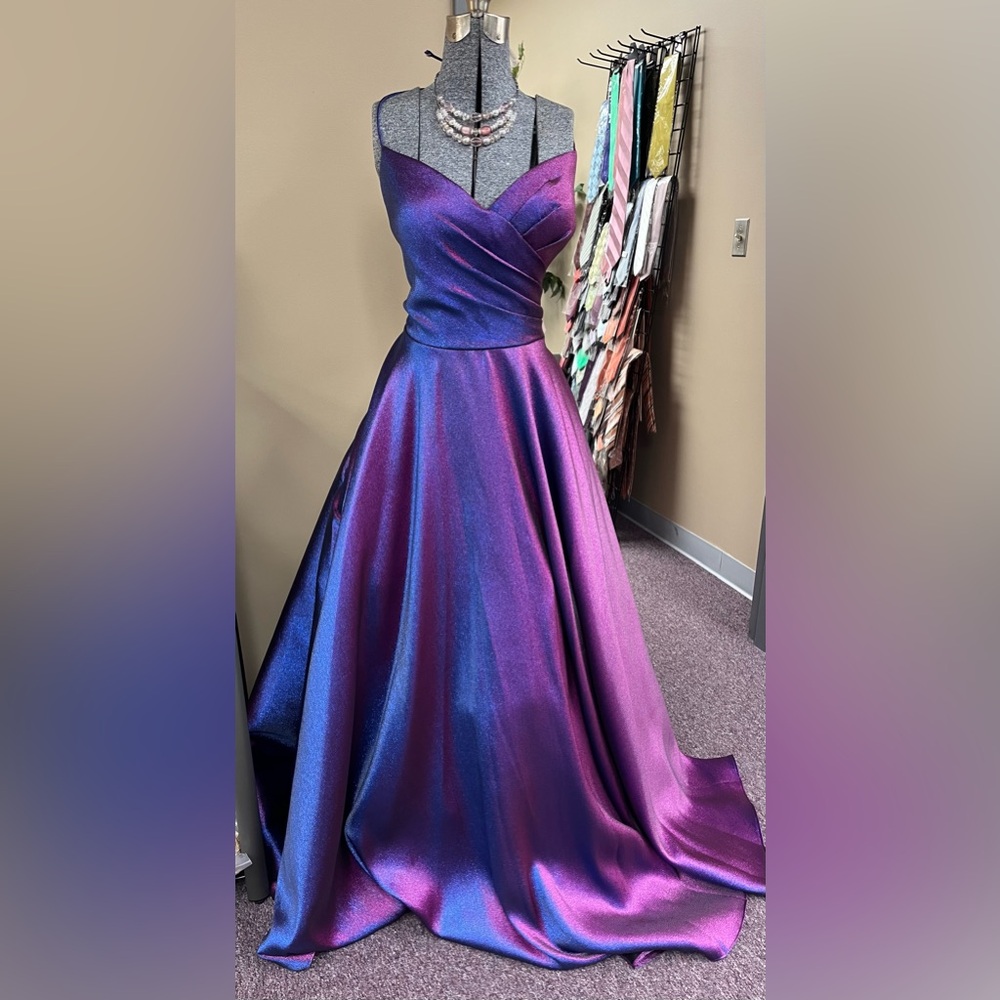 Metallic Prom Dress Lace up/ BallGown w/pockets